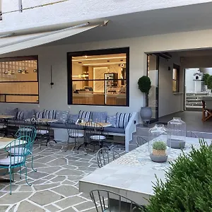https://hotel-sweet-home.hotelschalkidiki.net
